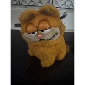 Vintage Dakin Garfield 1981 United Feature Sitting Plush 8" Cat Orange